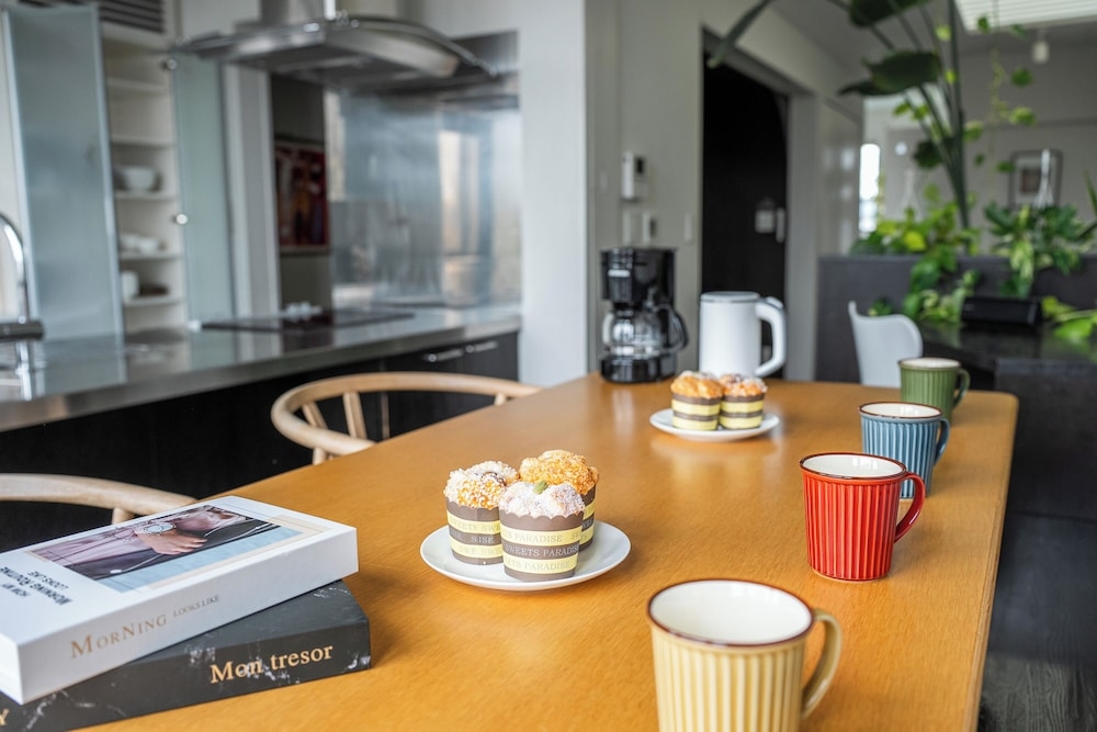 객실 내 식사 공간