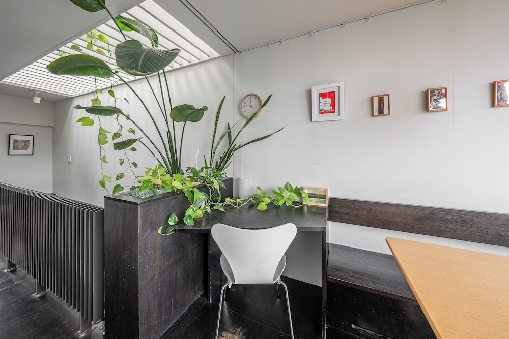 객실 내 식사 공간