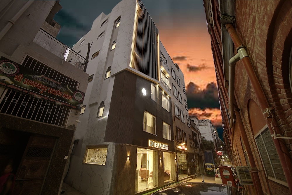 숙박 시설 정면