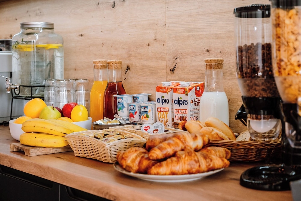 뷔페 아침 식사