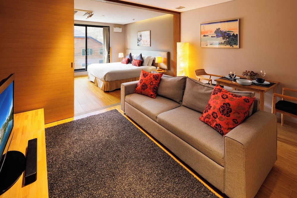 객실 내 식사 공간