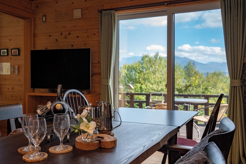 객실 내 식사 공간