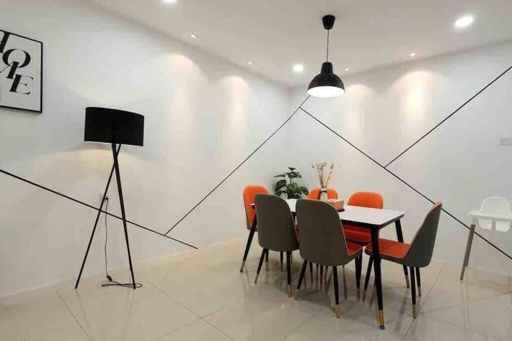 객실 내 식사 공간