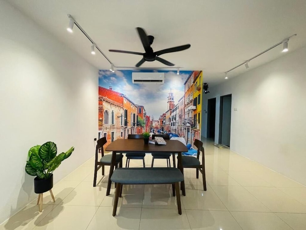 객실 내 식사 공간