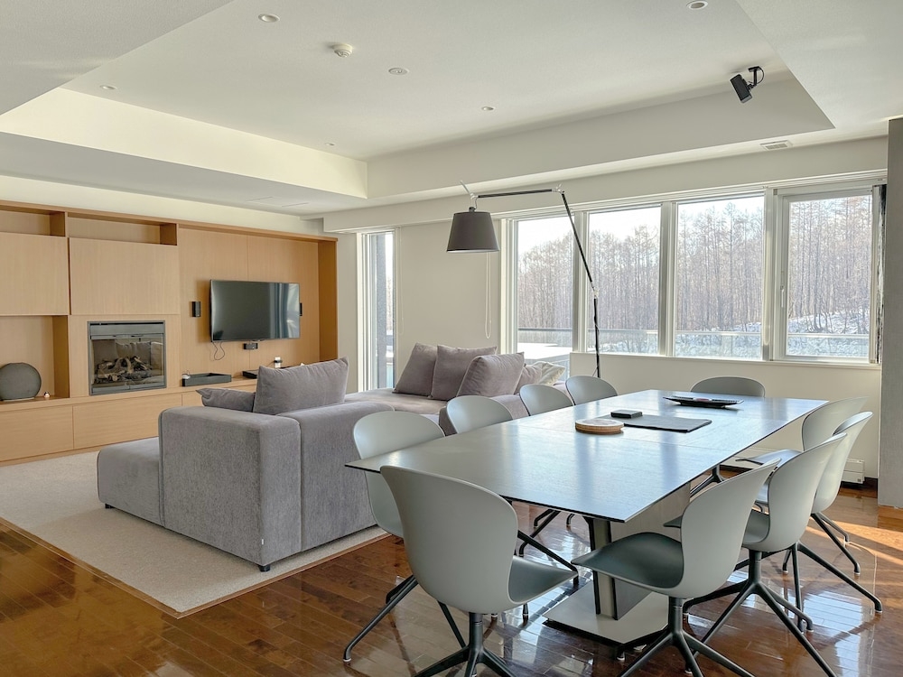 객실 내 식사 공간