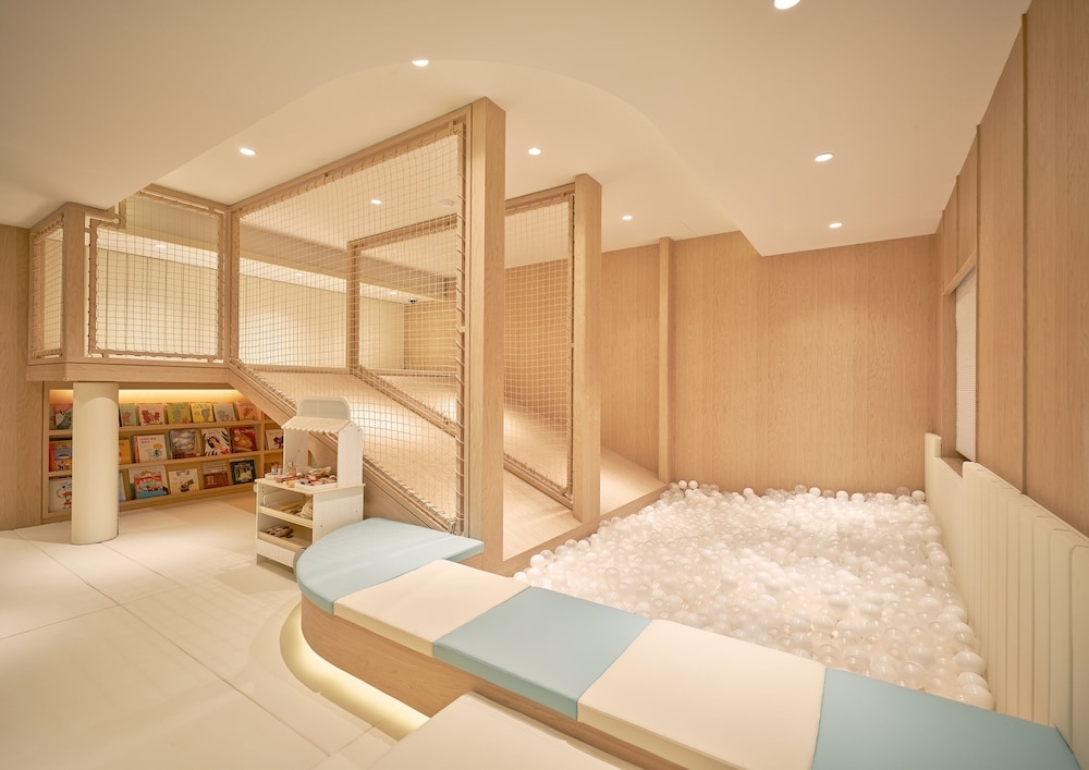 어린이 놀이 공간 - 실내