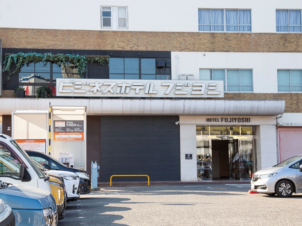 숙박 시설 정면