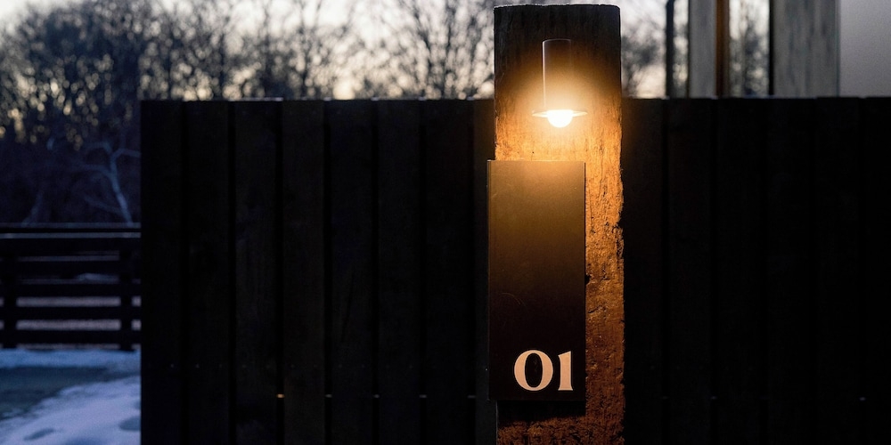 숙박 시설 입구
