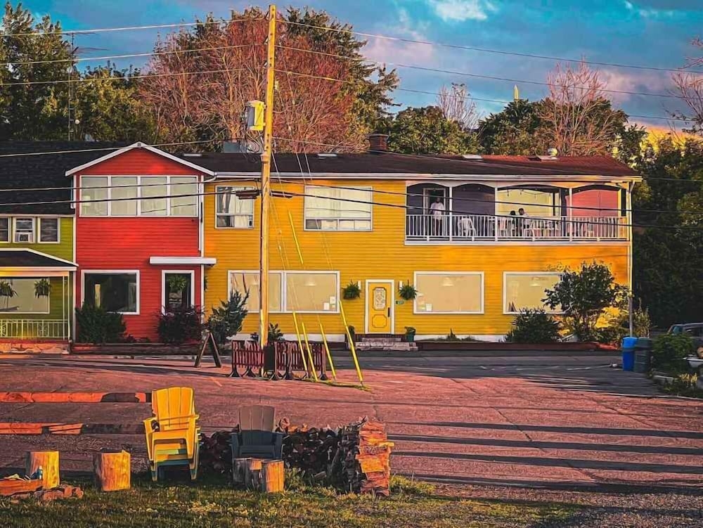 숙박 시설 정면