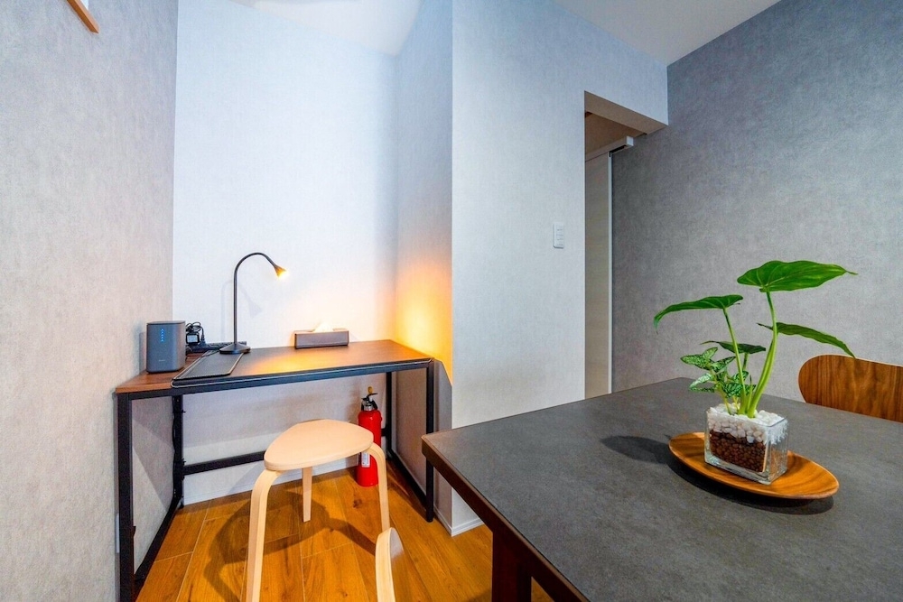 객실 내 식사 공간