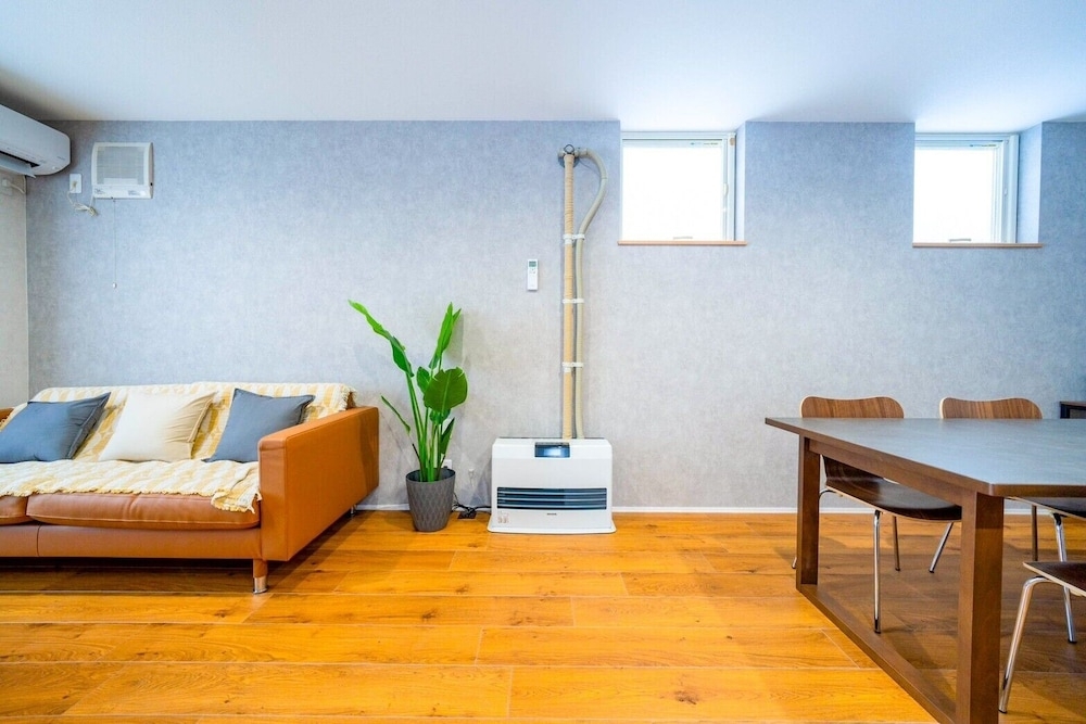 객실 내 식사 공간