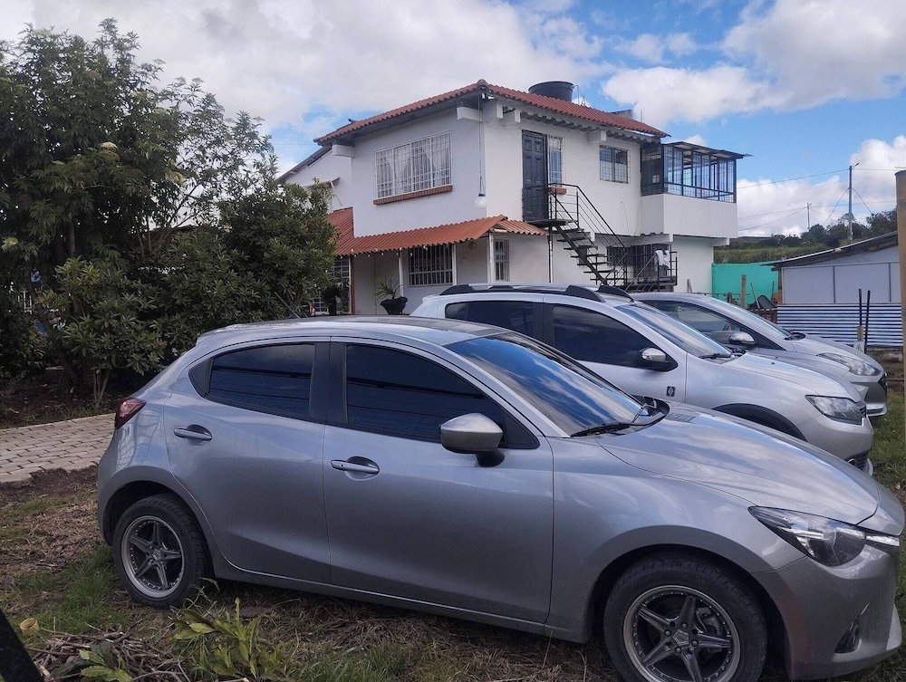 숙박 시설 구내