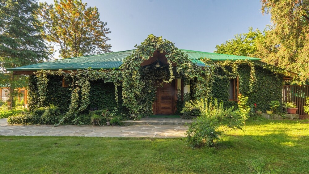 숙박 시설 정면