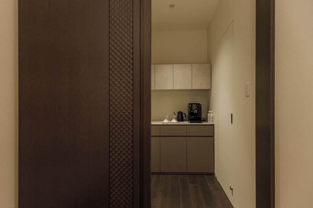 객실 내 식사 공간