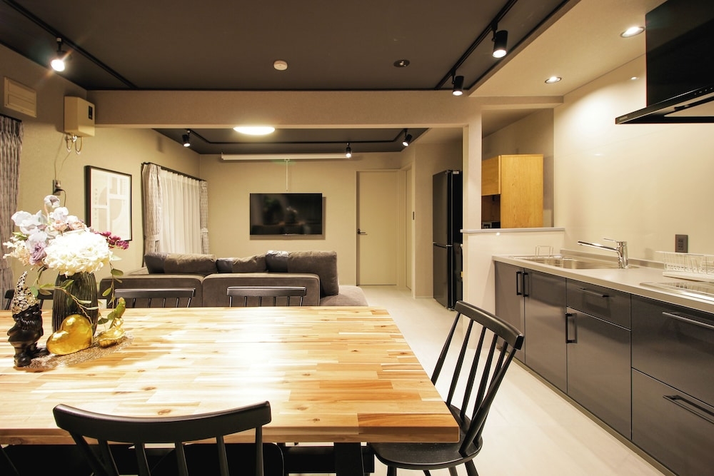 객실 내 식사 공간