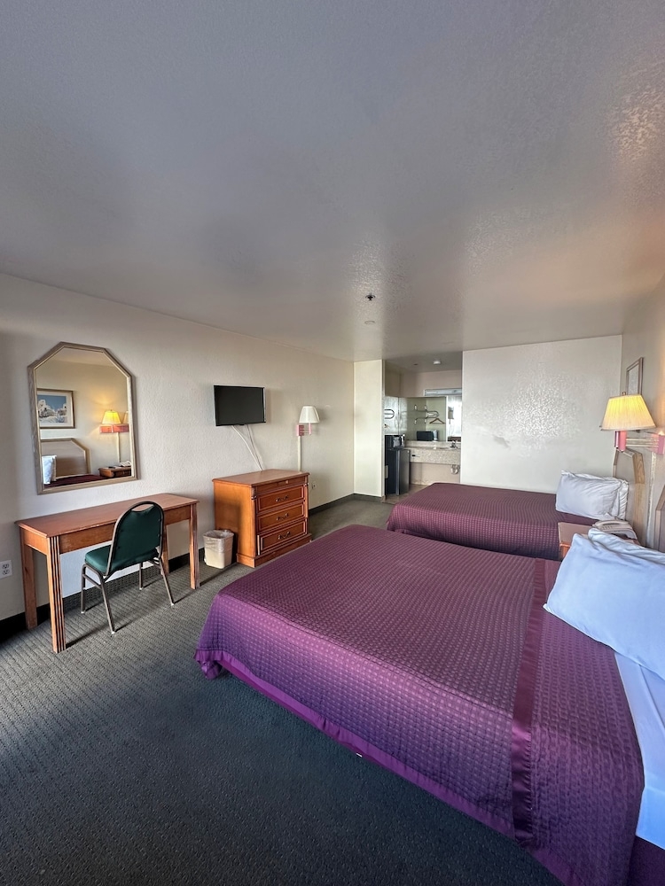 객실 내 식사 공간