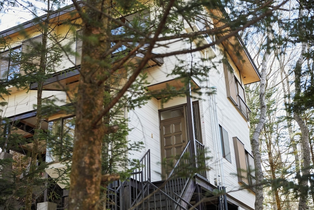 숙박 시설 정면