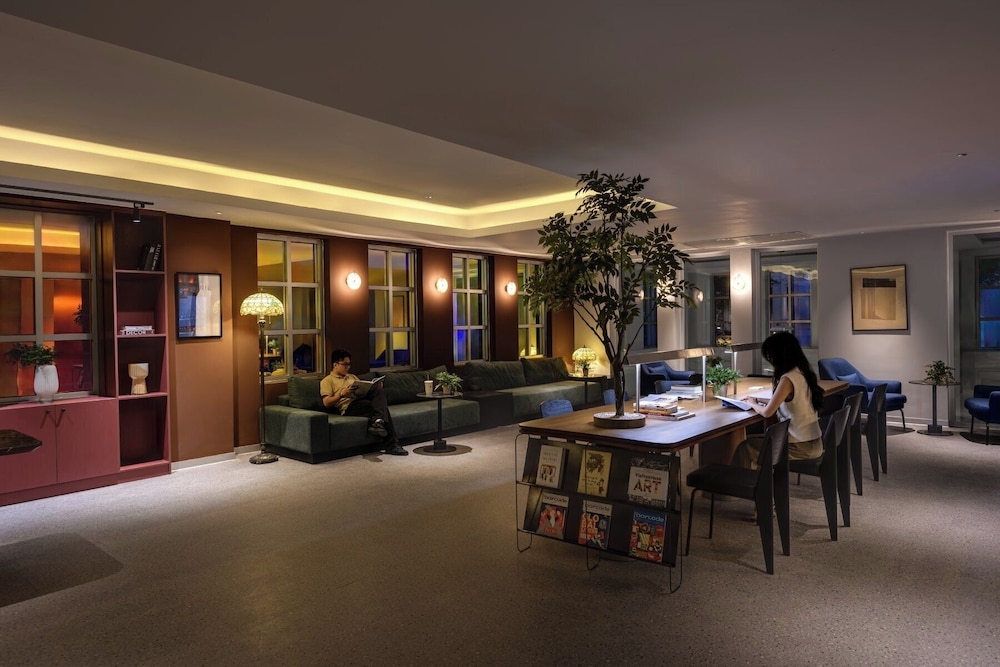 로비 좌석 공간