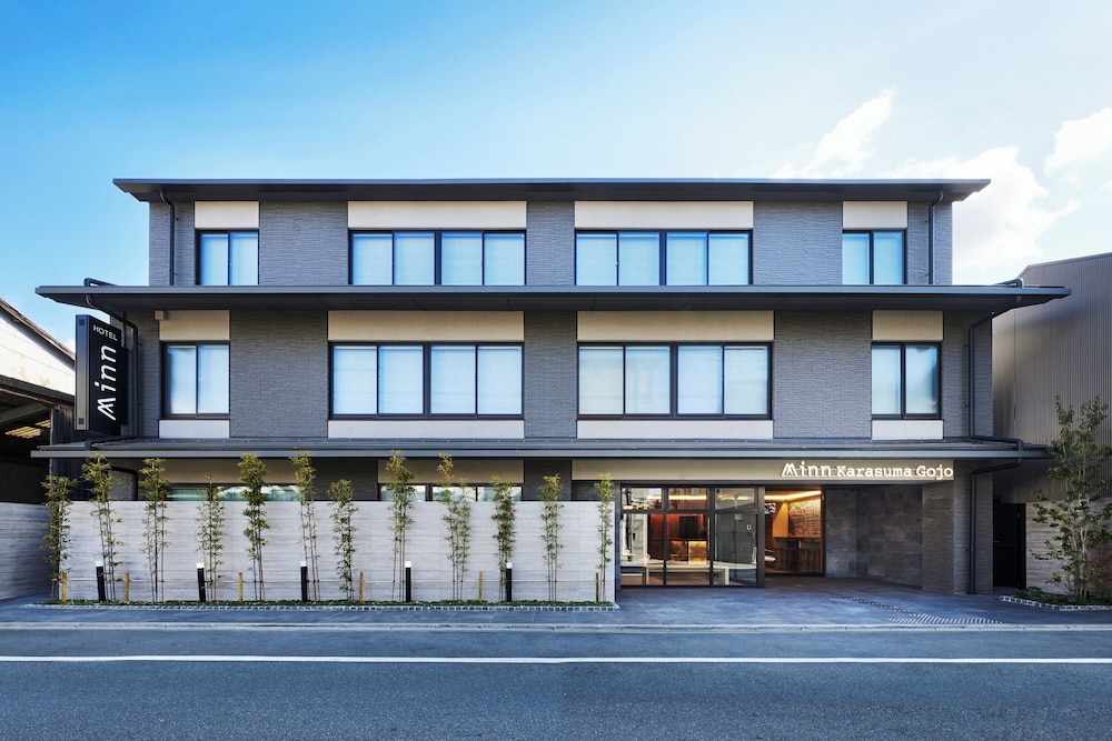 숙박 시설 정면