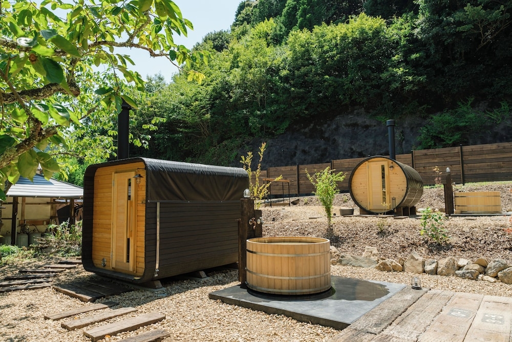 숙박 시설 내 편의 시설/서비스