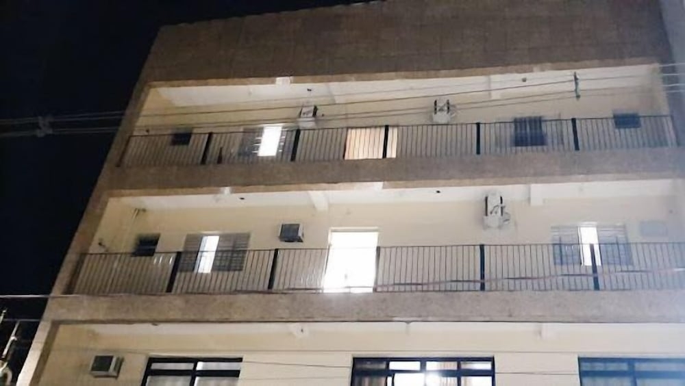 숙박 시설 정면