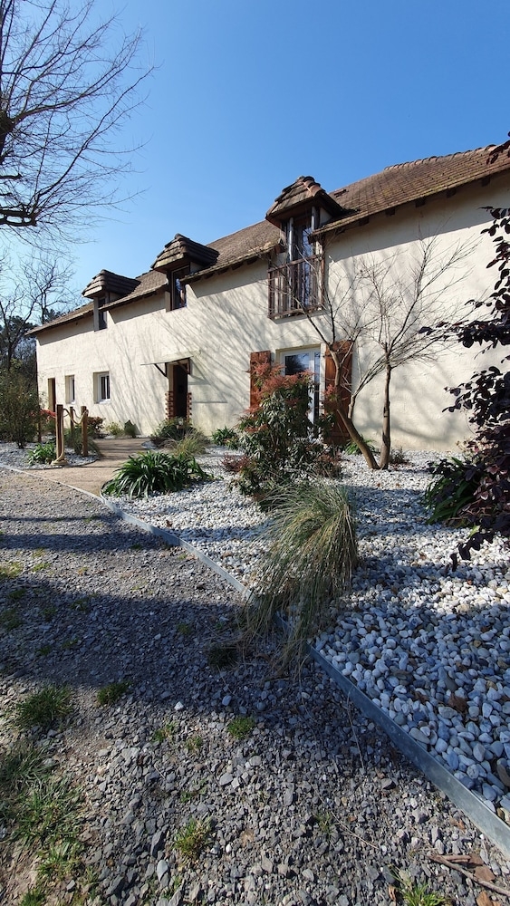 숙박 시설 정면