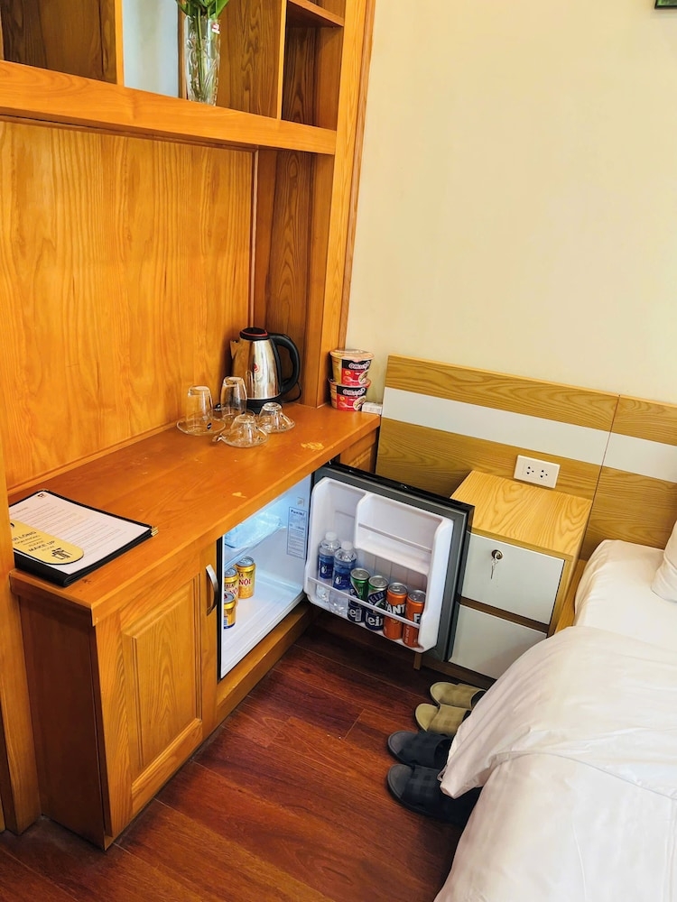 객실 내 식사 공간