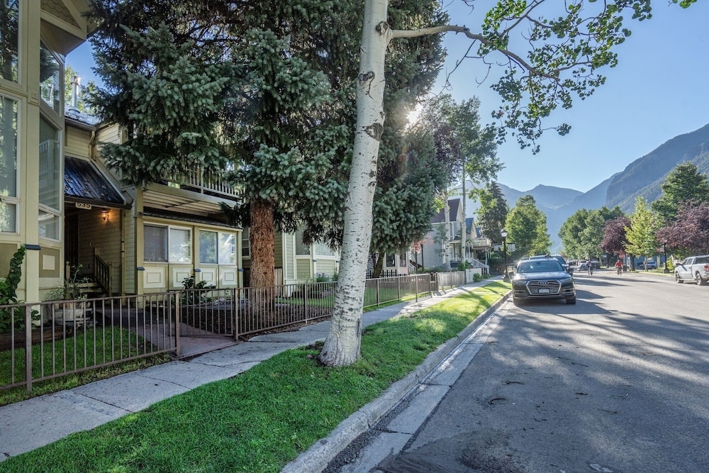 숙박 시설 구내