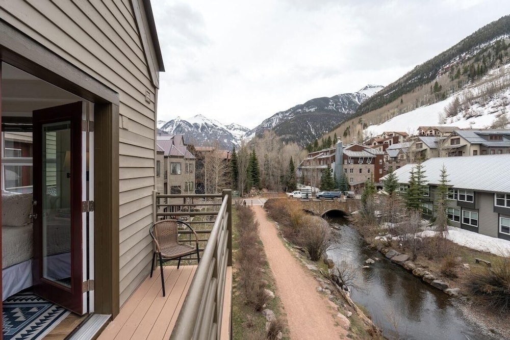 숙박 시설 구내