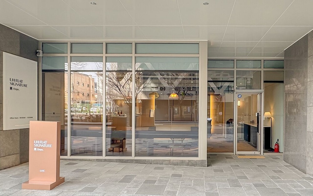 숙박 시설 입구