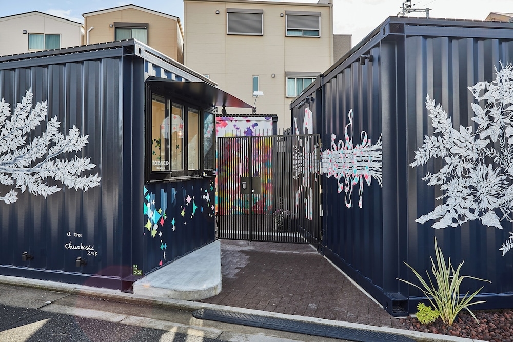 숙박 시설 정면