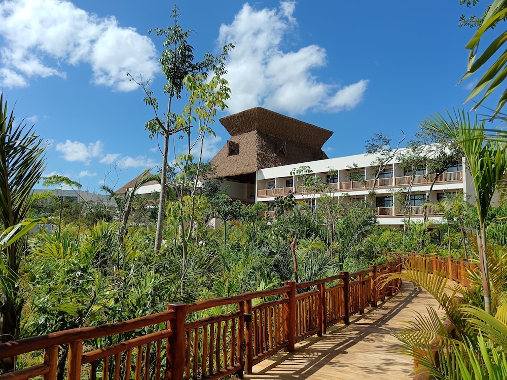 숙박 시설 구내