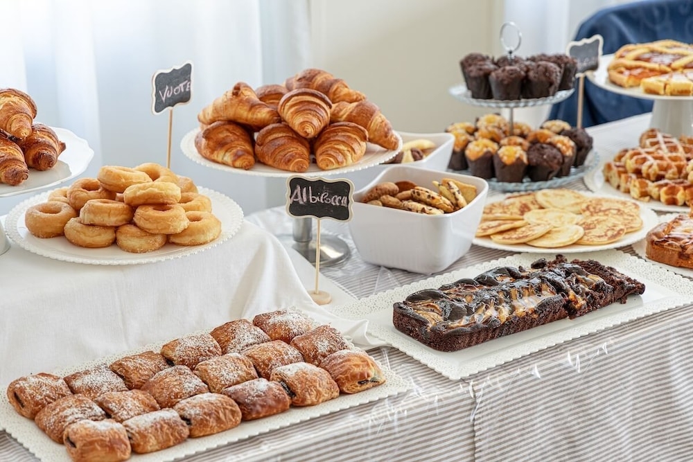 뷔페 아침 식사