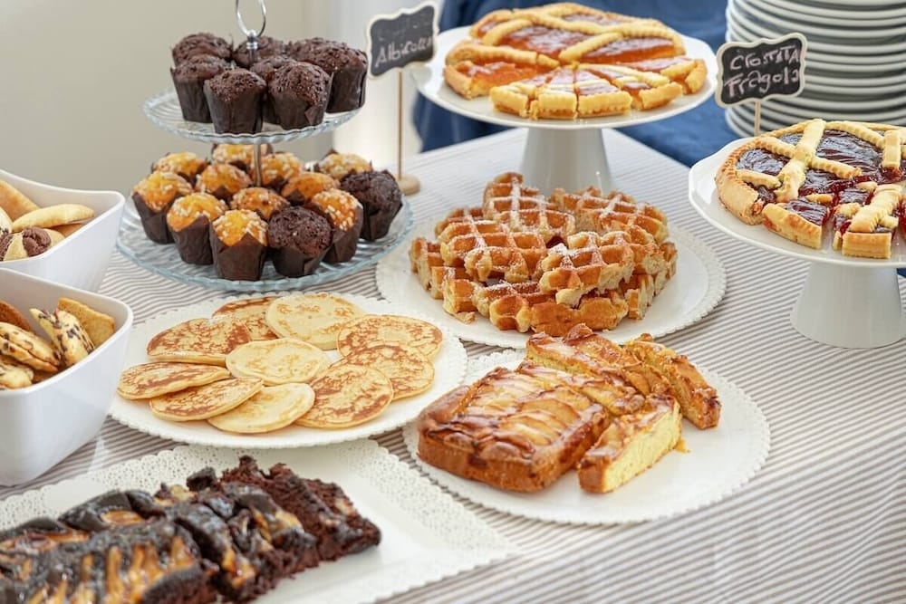 뷔페 아침 식사