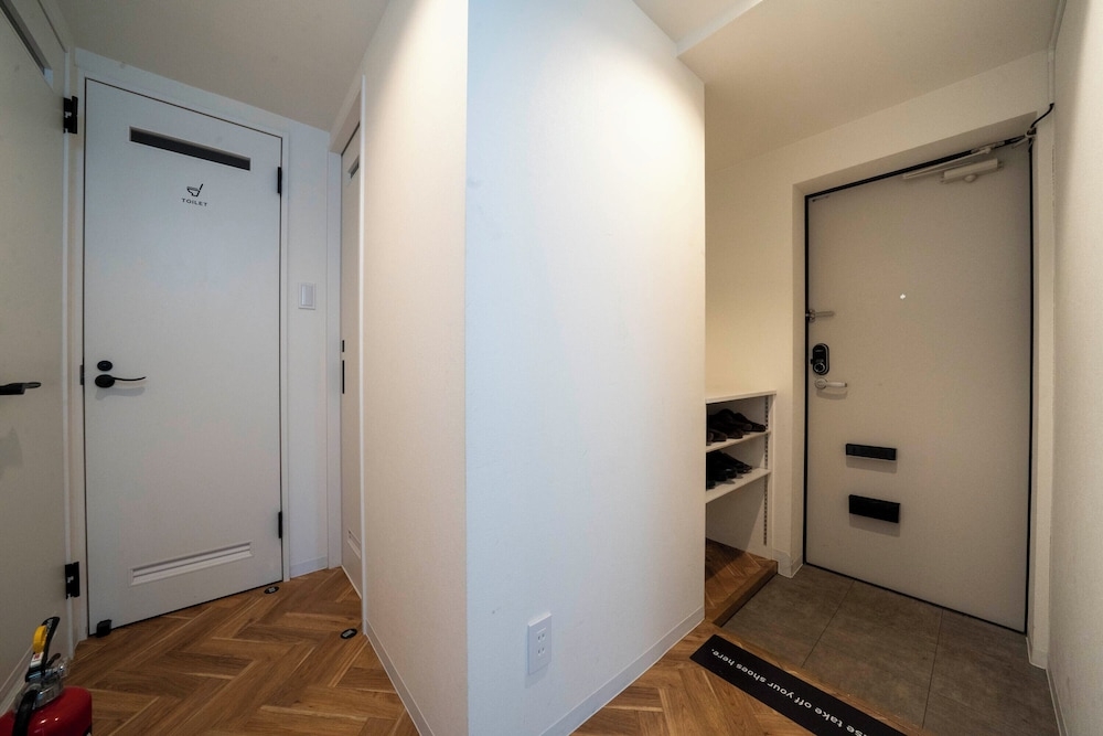 숙박 시설 입구