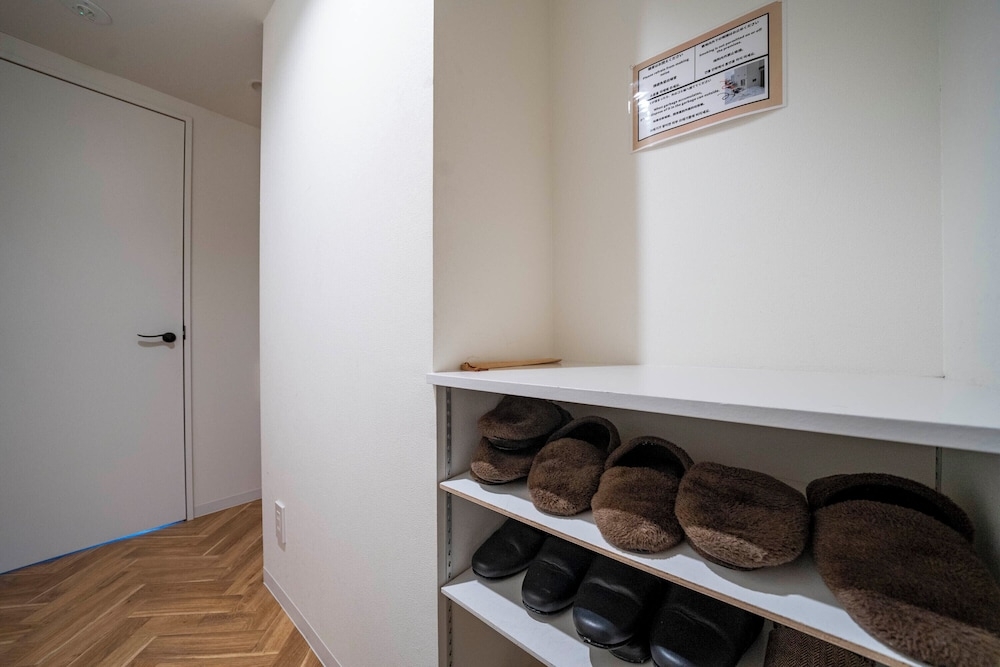 숙박 시설 입구