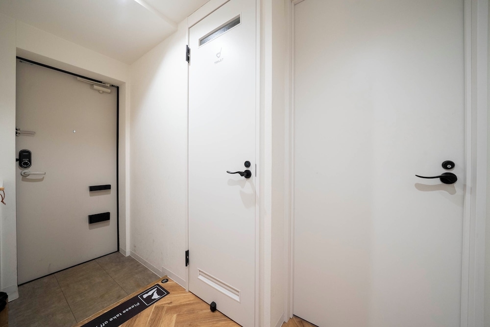 숙박 시설 입구