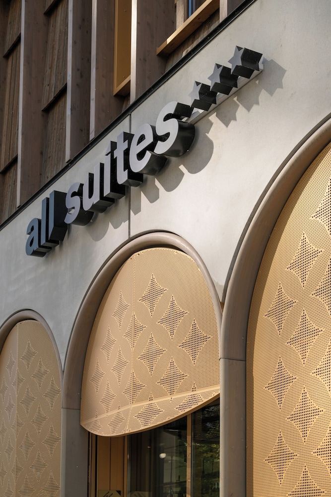 숙박 시설 정면