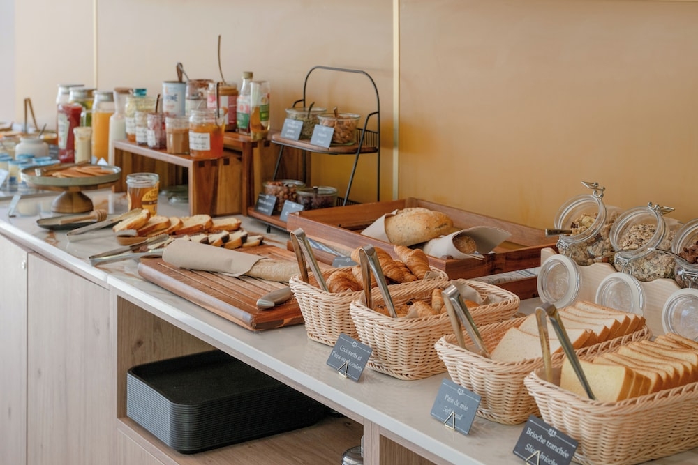 뷔페 아침 식사