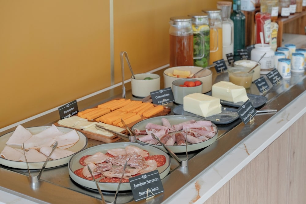 뷔페 아침 식사