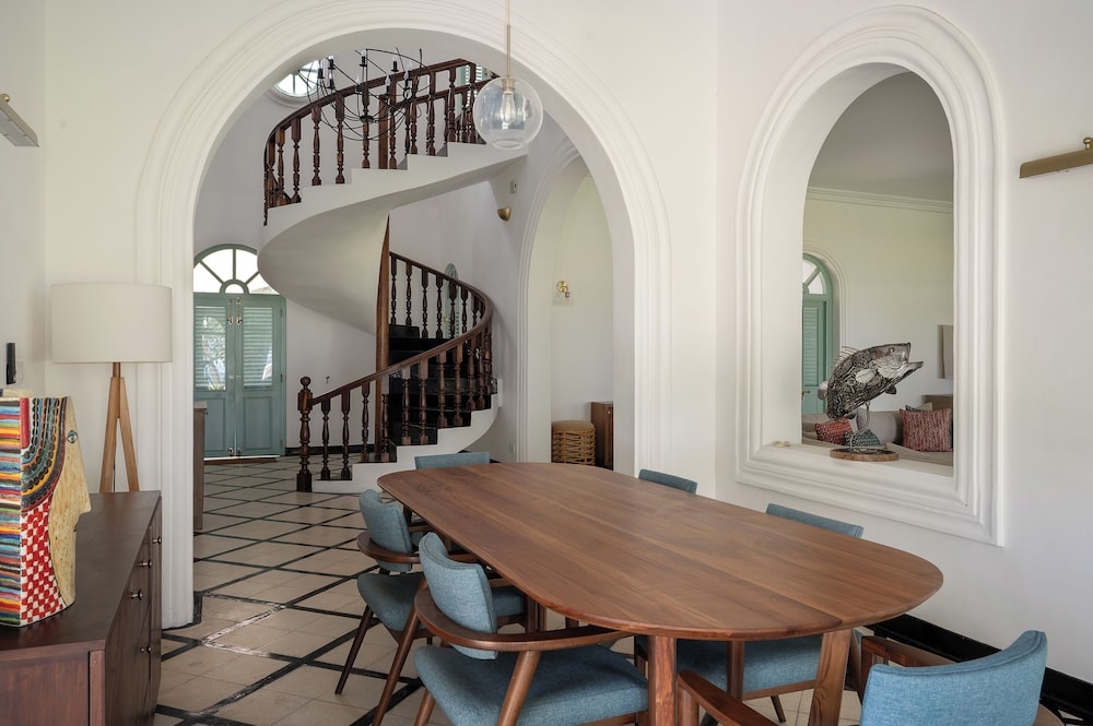 로비 좌석 공간