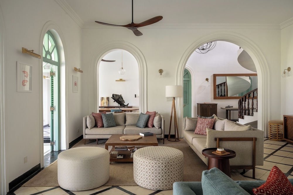 로비 좌석 공간