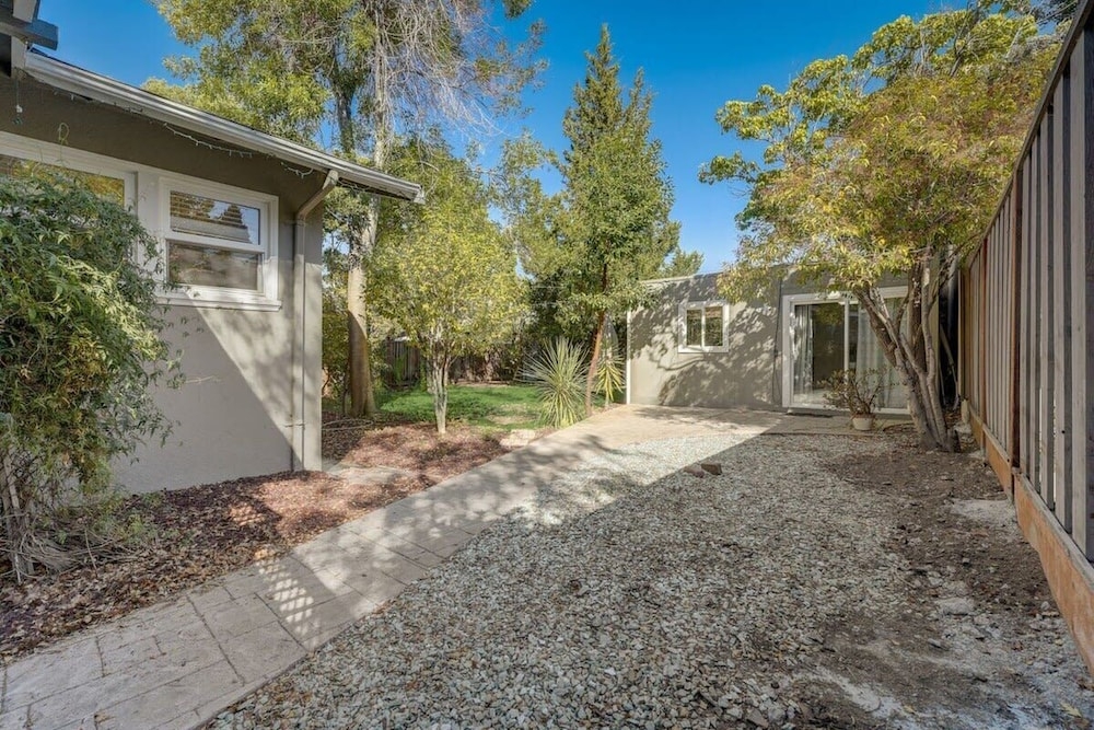 숙박 시설 정면