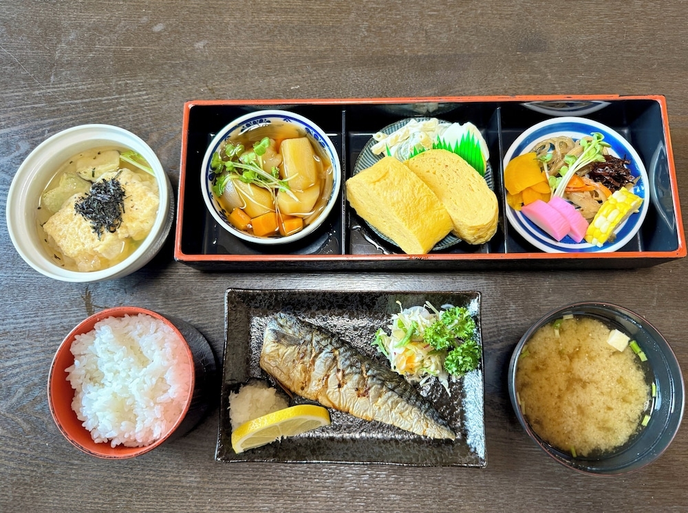 객실 내 식사 공간