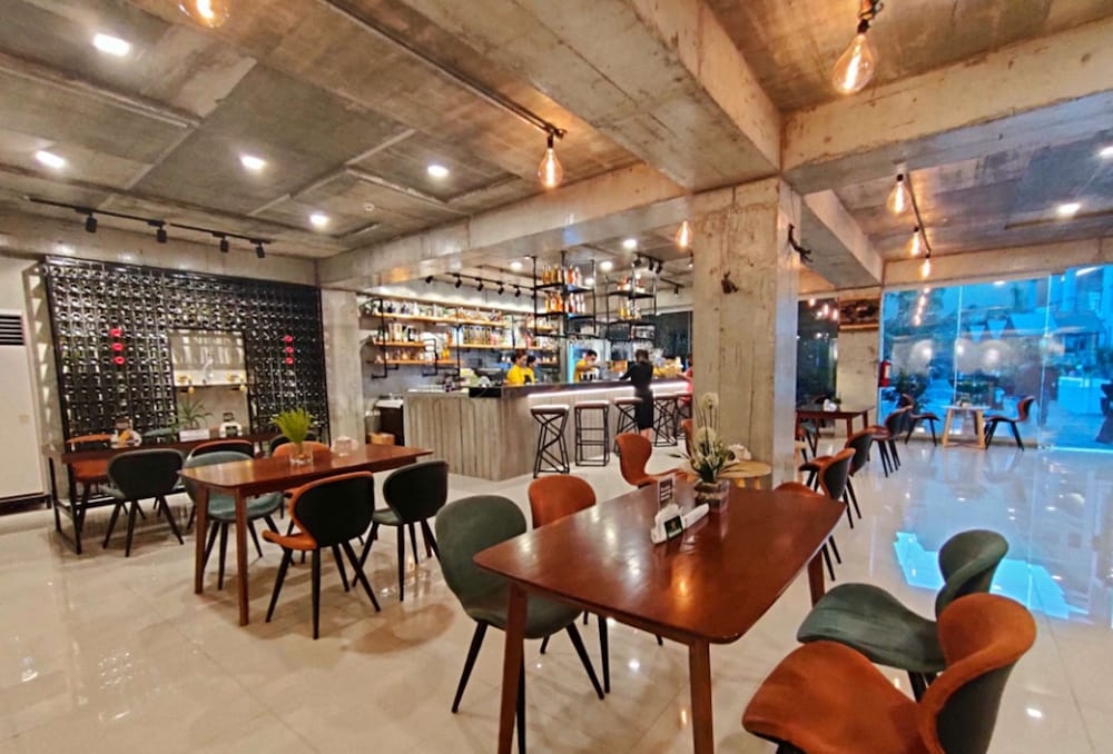 바(숙박 시설 내)