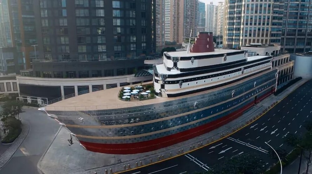 숙박 시설에서 보는 주변 전망