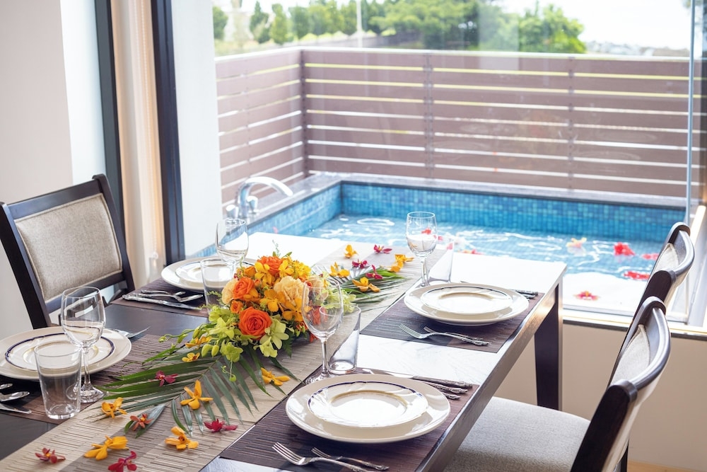 객실 내 식사 공간