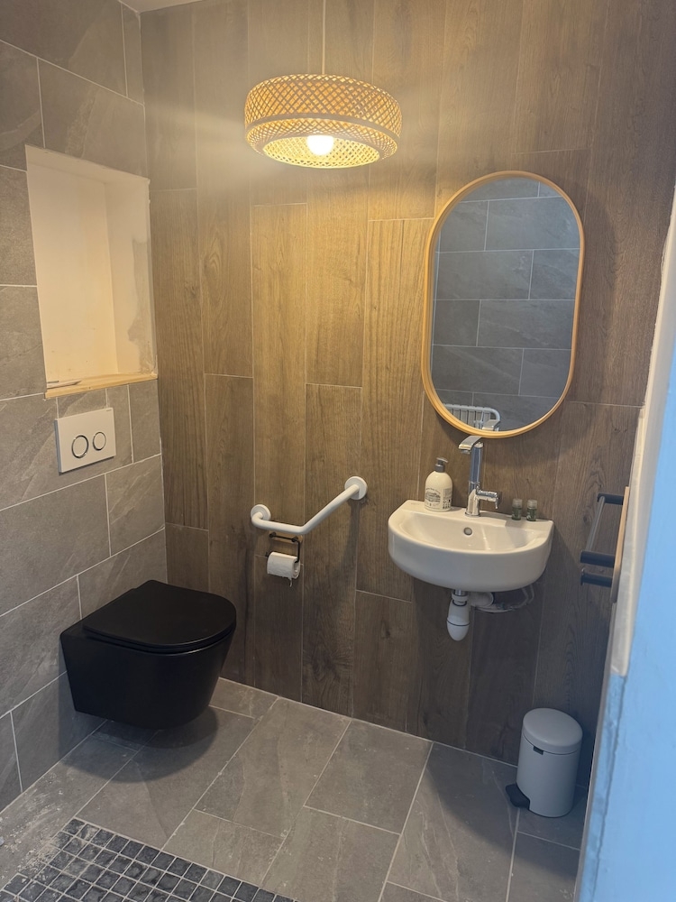 장애인 지원 욕실