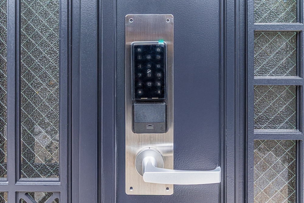 숙박 시설 입구