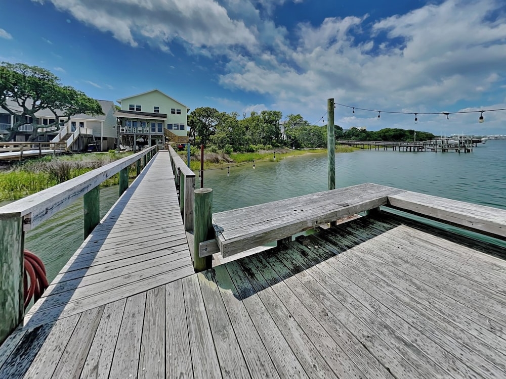 숙박 시설 내 편의 시설/서비스